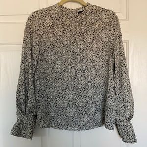 WORTHINGTON black & white mock neck blouse, small